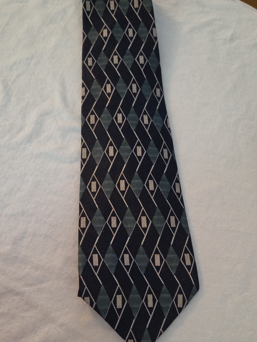 Stafford Black Tie with Gray Diamond Pattern